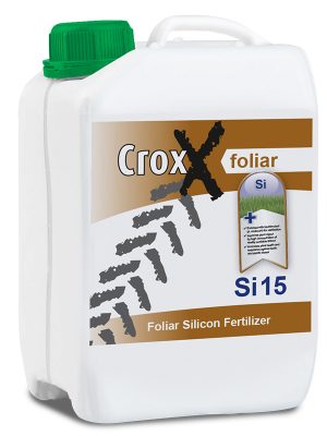 Pakiranje tekočega organskega mineralnega gnojila Foliar Si 15 namenjenega za izboljšanje čvrstosti tkiv in odpornosti rastlin.